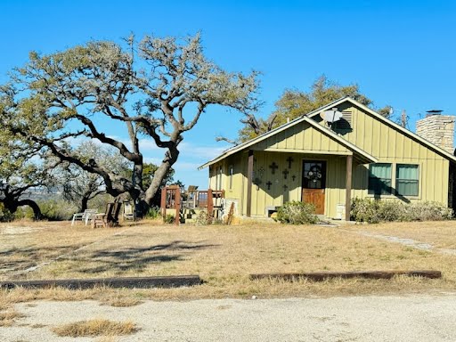 Texas Hill Country Airbnb under oak trees